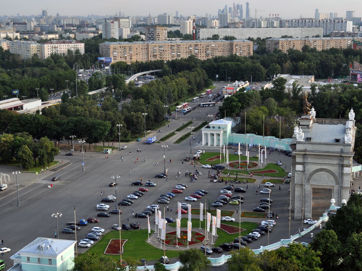 Парковки возле вднх. Метро ВДНХ парк. Стоянки на ВДНХ. Район ВДНХ. Парковка ВДНХ Останкинский район.