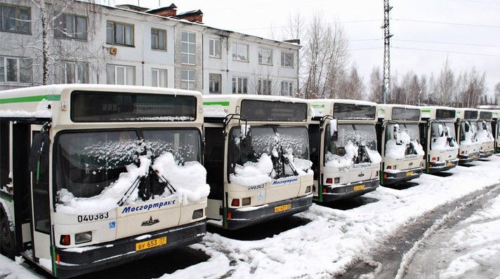 Несколько автобусов. Громкоговоритель в автобус. Московские автобусы в регионах. Двери автобуса Мосгортранс. Автобус ИТР.